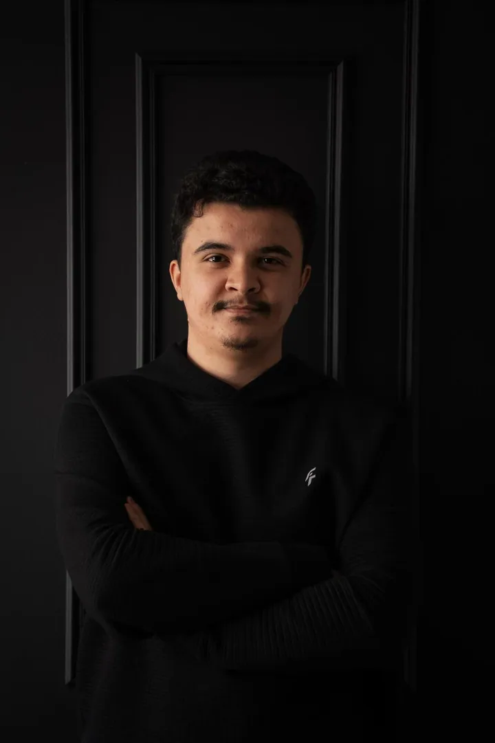 Emirhan — Grafik Tasarımcı